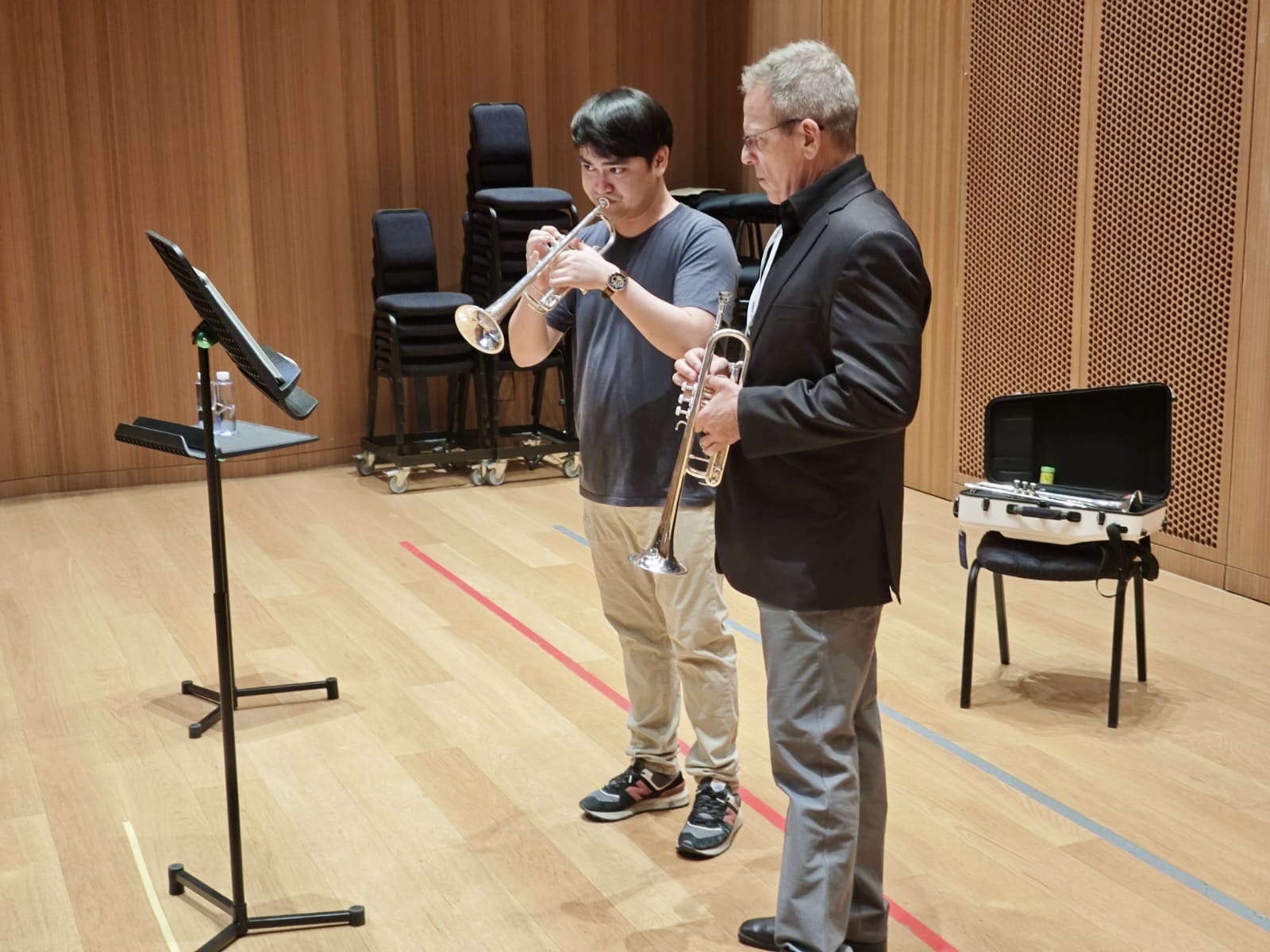 Jon Paul Dante coaching a student